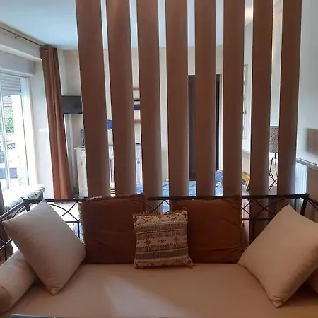 Les Pierres Blondes 公寓