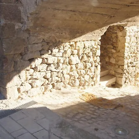 Les Pierres Blondes 公寓