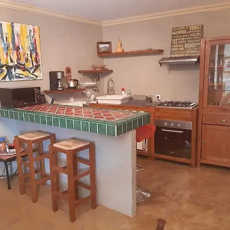 Les Pierres Blondes Montpeyroux (Puy-de-Dome)