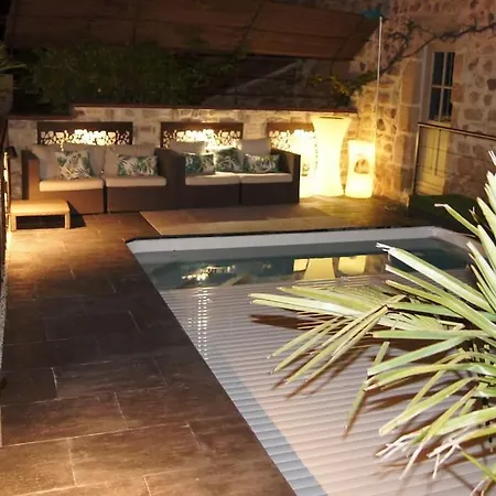 Les Pierres Blondes Montpeyroux (Puy-de-Dome)